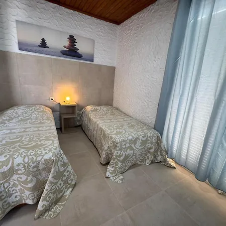 Americas 4-bedroom