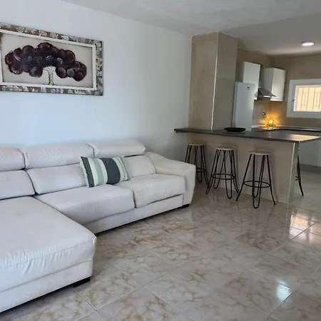 Americas 4-bedroom Адехе