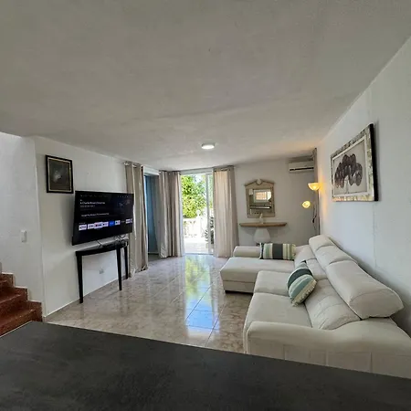 Americas 4-bedroom *